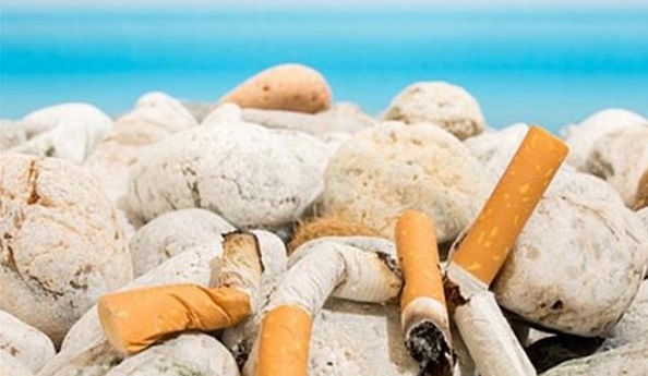 Περιβάλλον :Φωτογραφίες στα πακέτα τσιγάρων για τις επιπτώσεις στο περιβάλλον από τα αποτσίγαρα