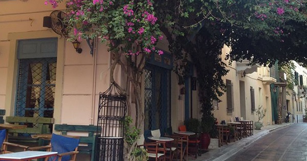 Αθήνα:   Σε αδιέξοδο οι επιχειρήσεις στην Πλάκα.