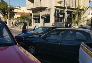 Βριλήσσια: Τροχαίο ατύχημα στην οδό Λ. Πεντέλης και Κύπρου με δυο αυτοκίνητο Βριλήσσια: Τροχαίο ατύχημα στην οδό Λ. Πεντέλης και Κύπρου με δυο αυτοκίνητο