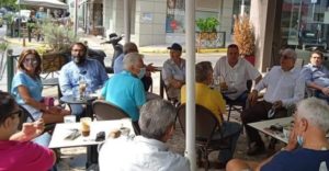 Μαρούσι: Σήμερα το πρωί ο Δήμαρχος είχε φιλική συζήτηση με δημότες σε καφετέρια στο κέντρο του Δήμου