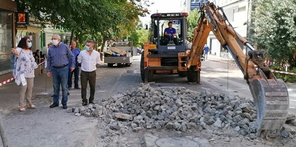 Μαρούσι : Αυτοψία Δήμαρχου στο έργο ανακατασκευής οδοστρώματος επί της οδού Δ. Ράλλη