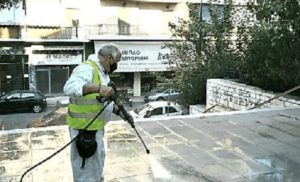 Αθήνα: Επιχείρηση καθαριότητας και αποκατάστασης στα Άνω Πετράλωνα και το Θησείο σήμερα από τα χαράματα η υπηρεσία καθαριότητας