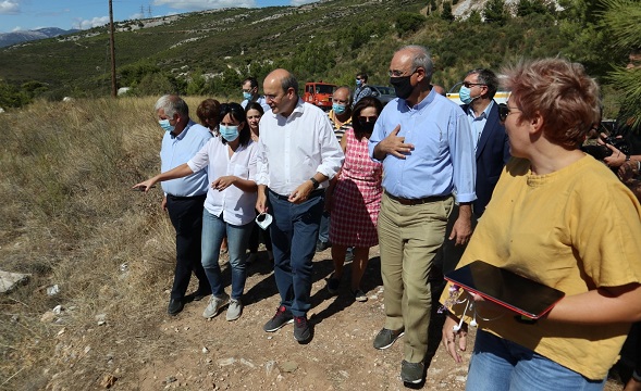Κηφισιά: Ο Υπουργός Περιβάλλοντος και Ενέργειας Κωστής Χατζηδάκης επισκέφθηκε το Πεντελικό όρος