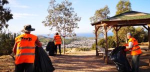 ΣΠΑΥ :  Μεγάλη επιχείρηση καθαρισμού στο ορεινό τμήμα του Δήμου Βάρης - Βούλας - Βουλιαγμένης