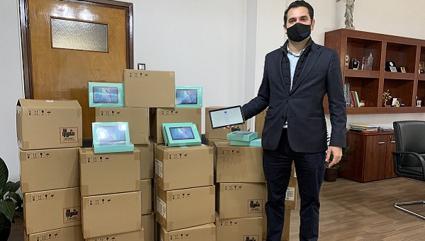 Αγ. Ανάργυροι Καματερό: Περισσότερα από 500 tablet θα διανέμει ο Δήμος στους μαθητές που τα έχουν ανάγκη
