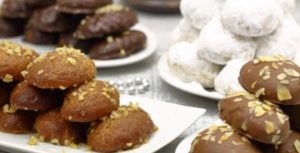 Η ιστορία των  τριών  παραδοσιακών  Χριστουγεννιάτικων γλυκών που ξεχωρίζουν «Μελομακάρονα κουραμπιέδες και δίπλες»