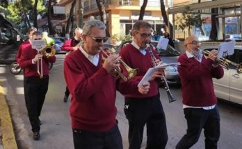 Νέο Ηράκλειο: Με κάλαντα των Χριστουγέννων και γιορτινές νότες γέμισαν οι δρόμοι της πόλης