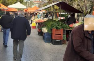 Πεντέλη : Ξεκίνησε σήμερα το πρωί η λειτουργία της Λαϊκής Αγοράς της Νέας Πεντέλης στην οδό 25ης Μαρτίου
