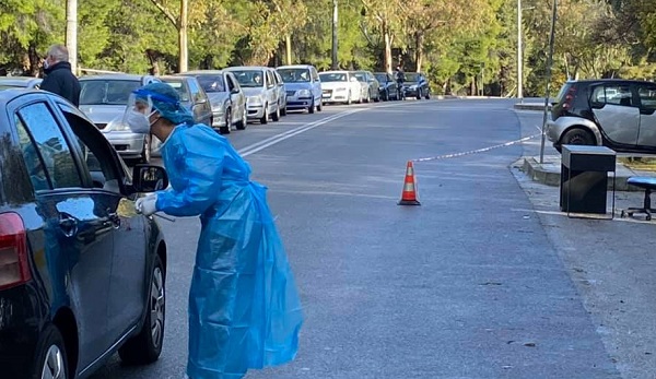 Παπάγου Χολαργός: Δωρεάν drive through rapid tests έγινε σήμερα από τον Δήμο  σε συνεργασία με τον ΕΟΔΥ