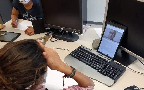 Χαλάνδρι: Συμμετοχή και των παιδιών Ρομά στην τηλεκπαίδευση