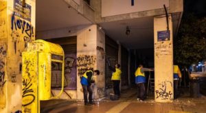 Αθήνα:  «Επιχείρηση αντιγκράφιτι» Τα συνεργεία καθαρισμού του Δήμου στην Ακαδημίας