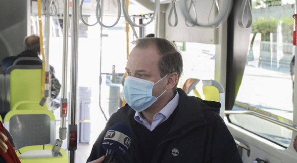 Ελλάδα: Δοκιμαστική διαδρομή με ηλεκτροκίνητο λεωφορείο πραγματοποίησε ο Υπουργός Υποδομών και Μεταφορών