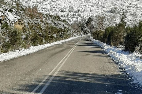 Πεντέλη: Ανοιχτός από το πρωί ο δρόμος Πεντέλη - Αγίου Πέτρου