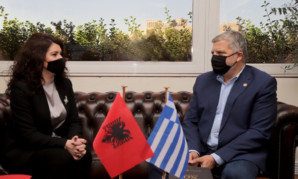 Περιφέρεια Αττικής : Επίσκεψη της Πρέσβειρας της Αλβανίας Luela Hajdaraga στον Περιφερειάρχη Αττικής Γ. Πατούλη