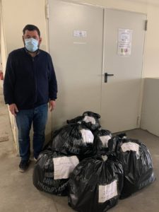 Λυκόβρυση Πεύκη : Προσφορά ρούχων στις Φυλακές Ελεώνα από την Κοινωνική Ιματιοθήκη του Δήμου