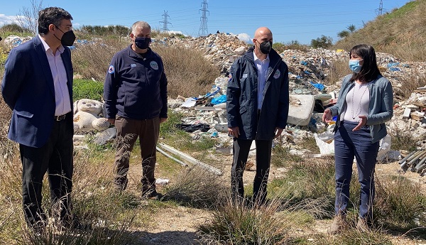 Πεντέλη: Απομακρύνονται τα μπάζα από το Πεντελικό