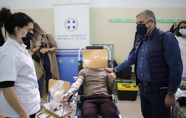 Περιφέρεια Αττικής : Μεγάλη η ανταπόκριση των πολιτών στην εθελοντική αιμοδοσία αγάπης