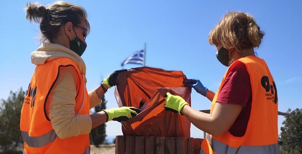 ΣΠΑΥ : Καθαρισμός σήμερα από την  Ομάδα του ΣΠΑΥ στο Πανόραμα της Βούλας και μαζί με τον Δήμο Βάρης - Βούλας – Βουλιαγμένης