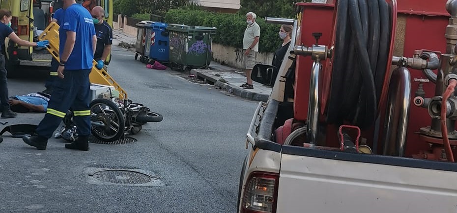 Βριλήσσια: Στην οδό Σαλαμίνος και Πίνδου είχαμε  τροχαίο ατύχημα με τραυματισμό
