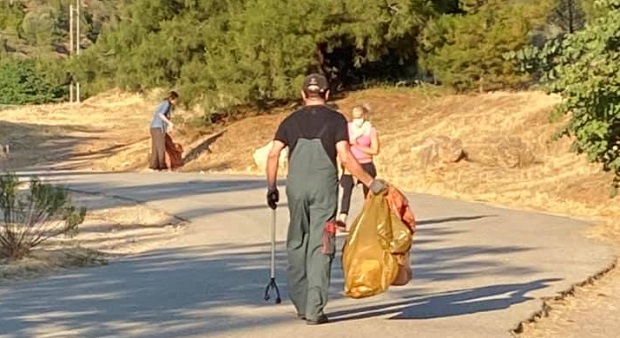 Παπάγου Χολαργός: «Save your Hood» Δράση καθαρισμού στους πρόποδες του Υμηττού