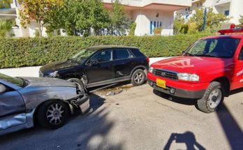 Βριλήσσια : Τροχαίο ατύχημα στην οδό Χελμού και Διός