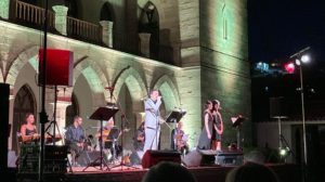 Πεντέλη: Επιτυχημένη η πρώτη παράσταση για φέτος στο Μέγαρο Δουκίσσης Πλακεντίας αφιερωμένη στον εορτασμό των 200 χρόνων από την Ελληνική Επανάσταση