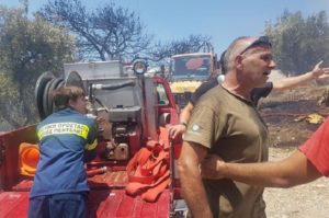 Πεντέλη: Άμεση ήταν η αντίδραση του Εθελοντικού κλιμάκιου του Δήμου Πεντέλης στην φωτιά  που ξέσπασε στον Λόφο Παλλήνης