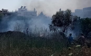 Λυκόβρυση Πεύκη: Φωτιά σε οικόπεδα επί των οδών Χανίων-Πατεράκη στην περιοχή της Λυκόβρυσης