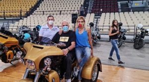 Ελλάδα:  Πρώτος σταθμός στην Ολυμπιακή Περιήγηση με μηχανές Harley το Στάδιο Ειρήνης και Φιλίας