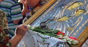 Κεφαλονιά: Τα θαυματουργά φιδάκια της Παναγιάς εμφανιστήκαν και φέτος λίγο πριν τη μεγάλη γιορτή της Παναγιάς του Δεκαπενταύγουστου