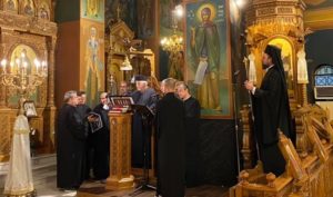 Παπάγου Χολαργού : Ο πανηγυρικός εσπερινός στον Ιερό Ναό Παναγίας Φανερωμένης Χολαργού «ημέρα γιορτής της Κοιμήσεως της Θεοτόκου»