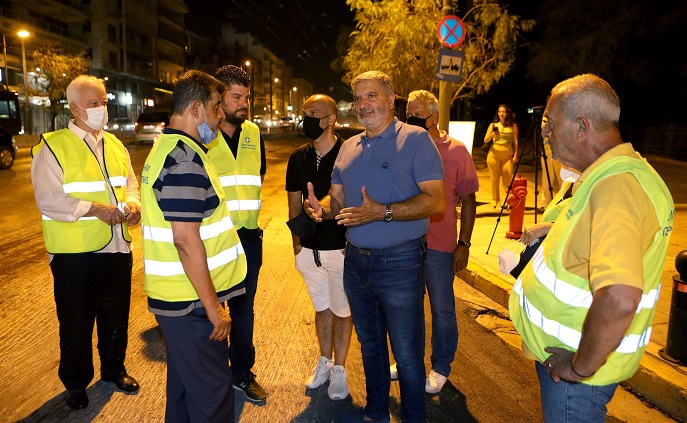 Με τις συγκεκριμένες εργασίες υπολογίζεται ότι θα ασφαλτοστρωθούν περίπου 16.000 m² σε όλο το μήκος της Λ. Αμαλίας.