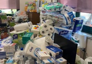 Λυκόβρυση Πεύκη: Συγκινητική η συνεισφορά των κατοίκων του Δήμου με τρόφιμα και είδη πρώτης ανάγκης στους πληγέντες από την φωτιά