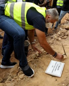 Περιφέρεια Αττικής: Τελέστηκε ο αγιασμός και η τοποθέτηση  του θεμέλιου λίθου για την κατασκευή του νέου Δημαρχιακού Μεγάρου