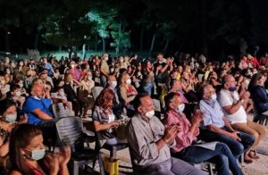Διόνυσος: Ενθουσίασε το κοινό με την ξεχωριστή λαϊκή φωνή της η Γιώτα Νέγκα χθες  στο χώρο εκδηλώσεων του Παλιού Σταθμού Τρένου στο Διόνυσο