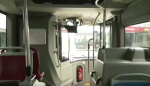 Λάρισα : Το πρώτο υβριδικό λεωφορείο στην Ελλάδα που κυκλοφορεί από χθες στη Λάρισα