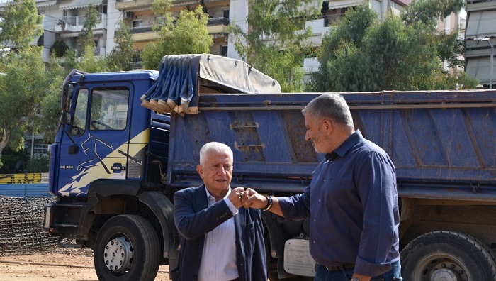 Περιφέρεια Αττικής: Επίσκεψη του Περιφερειάρχη στα έργα κατασκευής του νέου κλειστού Γυμναστηρίου στη Ν. Σμύρνη, που πραγματοποιούνται με χρηματοδότηση της Περιφέρειας