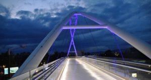 Περιφέρειας Αττικής : Παραδόθηκε χθες στους πολίτες η νέα σύγχρονη πεζογέφυρα στο ύψος του Π. Φαλήρου επί της Λεωφόρου Ποσειδώνος