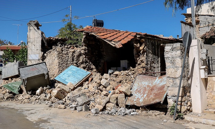 Λυκόβρυση Πεύκη : Ο Δήμος στηρίζει τους σεισμοπλήκτους της Κρήτης HelpCrete