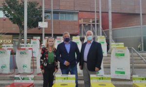 Παλλήνη: Κάδους ανακύκλωσης, εσωτερικού  χώρου για τη χωριστή συλλογή πλαστικών, μεταλλικών και χάρτινων συσκευασιών, παρέδωσε στο Δήμο η Περιφέρεια Αττικής
