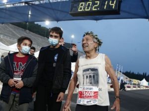 Ο 90χρονος Μαραθωνοδρόμος Στέλιος Πρασσάς