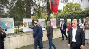Ο Πρόεδρος της Αλβανικής Δημοκρατίας παραβρέθηκε σε έκθεση για τη δήθεν «γενοκτονία των τσάμηδων» -  Διάβημα της Αθήνας στα Τίρανα