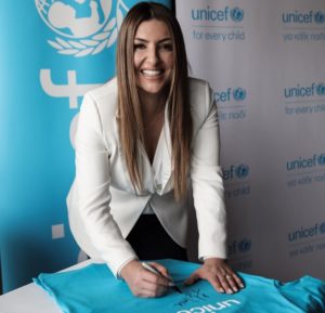 Η «Έλενα Παπαρίζου» Η πρώτη Πρέσβειρα Καλής Θελήσεως της UNICEF για την Ελλάδα