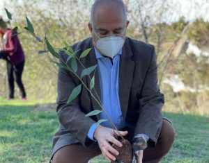 Παλλήνη: «Οι φυτεύσεις συνεχίζονται» Πραγματοποιήθηκε νέα δράση για το περιβάλλον στο Πάρκο της Ανθούσας