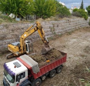 Περιφέρεια Αττικής : Με εντατικούς ρυθμούς συνεχίζονται οι εργασίες καθαρισμού ρεμάτων από τα συνεργεία της Περιφέρειας