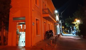 Χαλάνδρι: Στα «πορτοκαλί» τα δημοτικά κτίρια του Δήμου «Όχι» στη βία κατά των γυναικών»