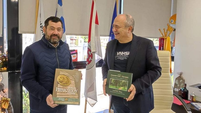 Λυκόβρυση Πεύκη:  Με τον Δήμαρχο Ηρακλείου Νίκο Μπάμπαλο συναντήθηκε ο Δήμαρχος Τάσος Μαυρίδης