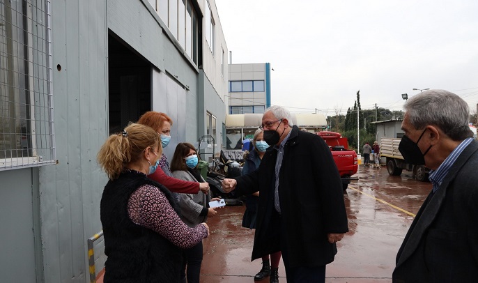 Μαρούσι : Επίσκεψη του Δημάρχου Αμαρουσίου παραμονές Πρωτοχρονιάς, στο Αμαξοστάσιο του Δήμου