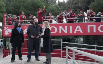 Χαλάνδρι: Το γιορτινό λεωφορείο του Δήμου Χαλανδρίου βρέθηκε την παραμονή της Πρωτοχρονιάς στο Ν. Παίδων Πεντέλης και στο Αναρρωτήριο Πεντέλης