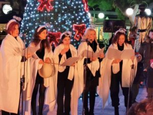 Πεντέλη: Φωτίστηκε το Χριστουγεννιάτικο Δέντρο στην Πλατεία Μικρασιατών (Αγίου Γεωργίου), Μελίσσια